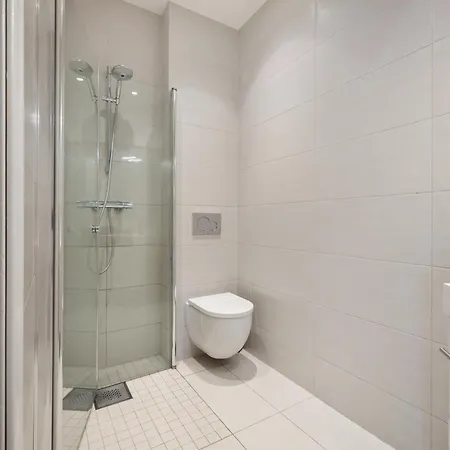 6-rooms In Center W Balcony * 베르겐